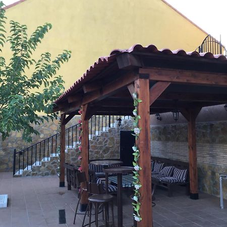 Apartamentos "Casa Rural De Aldea" Aldea del Fresno Exterior photo