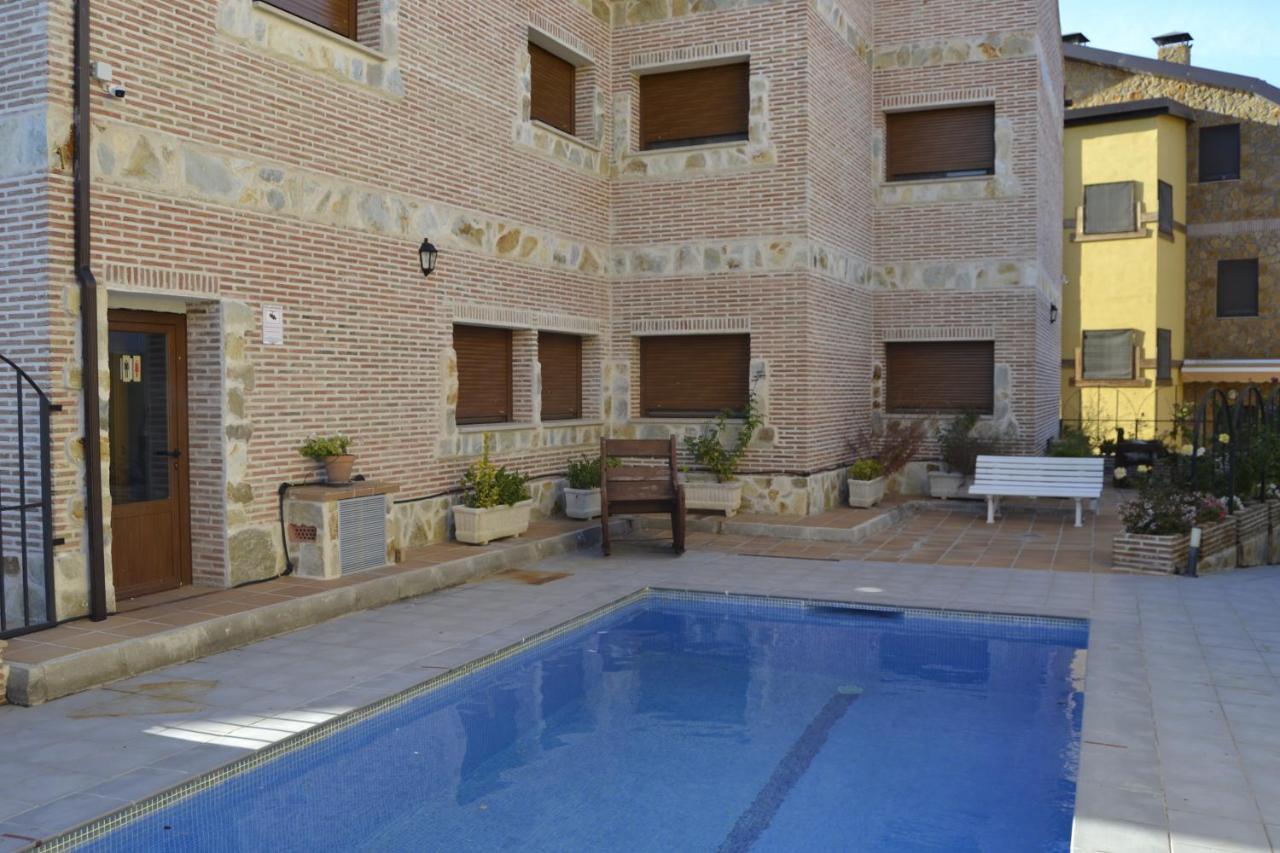 Apartamentos "Casa Rural De Aldea" Aldea del Fresno Exterior photo