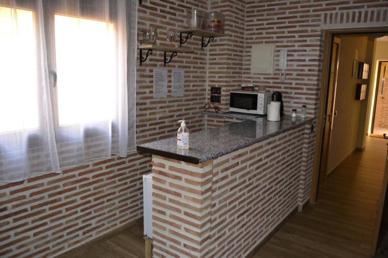 Apartamentos "Casa Rural De Aldea" Aldea del Fresno Exterior photo