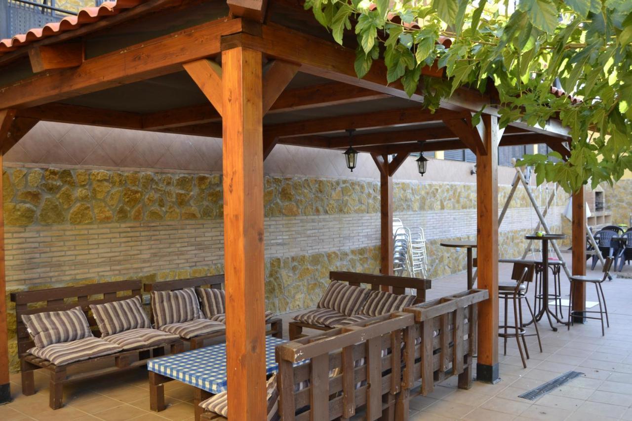 Apartamentos "Casa Rural De Aldea" Aldea del Fresno Exterior photo