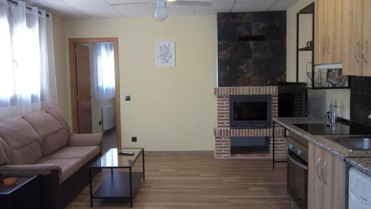 Apartamentos "Casa Rural De Aldea" Aldea del Fresno Exterior photo